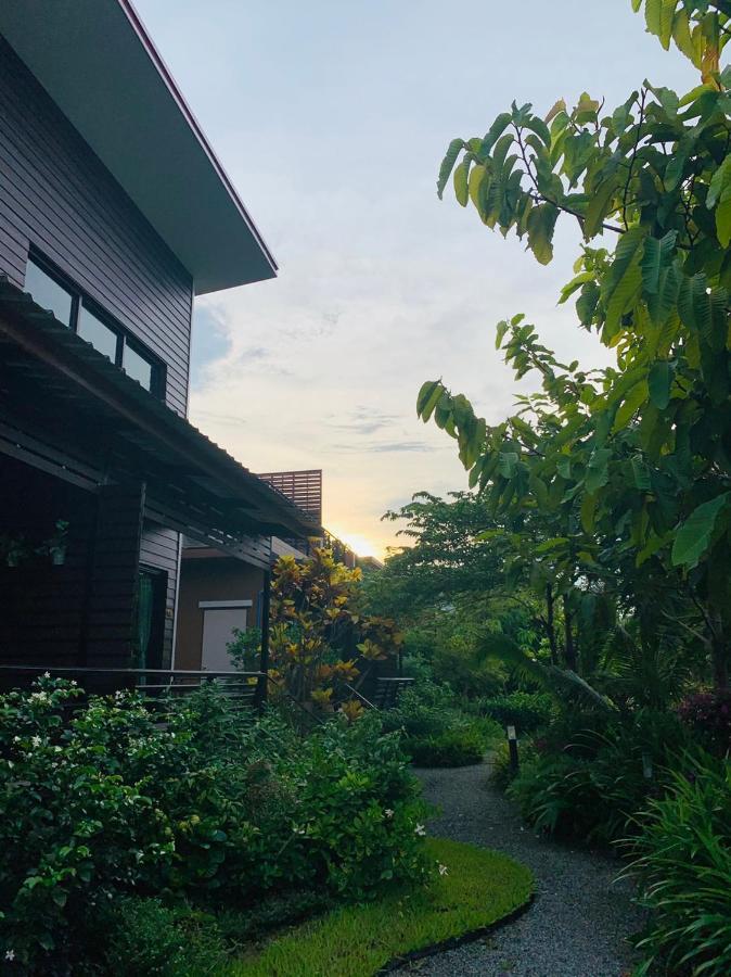 Baansuanklaiklungbangkrachao บ้านสวนใกล้กรุงบางกะเจ้า Phra Pradaeng Εξωτερικό φωτογραφία